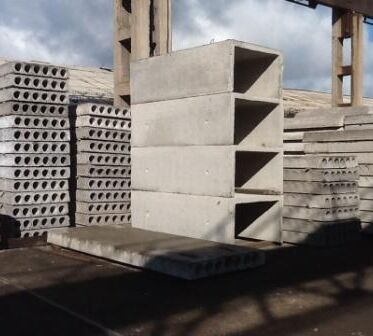 Лотки железобетонные и плиты перекрытия лотков 