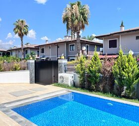 Вилла 3+1 в регионе Кемер, пос. Чамьюва (Турция) — 200 м от моря.