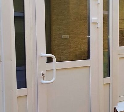 Двери ПВХ и алюминиевые 